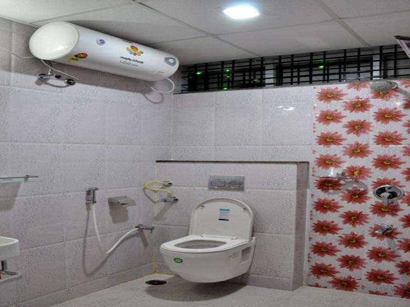Hotel Av Comforts Settahalasūr Extérieur photo